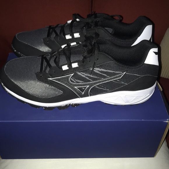 cheap mizuno turf shoes